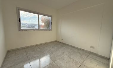 Departamento 2 ambientes en alquiler Moron