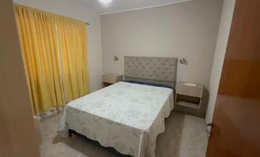 CASA EN ALQUILER EN COMPLEJO 
