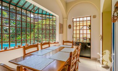 CASA - VENTA - 5 AMBIENTES - PISCINA - QUINCHO - SUITE - GARAGE - BELGRANO R