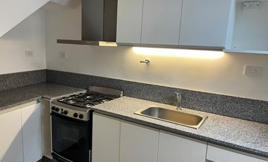 Lindisimo Semipiso con terraza , deck y parrilla