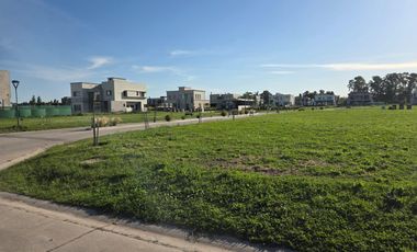 Terreno en Barrio Canning Chico - PG