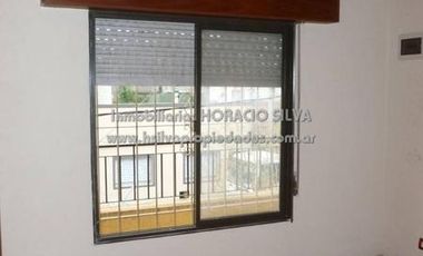 Vivienda Multifamliar (Dos Deptos.) / Valentin Alsina