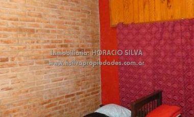 Vivienda Multifamliar (Dos Deptos.) / Valentin Alsina