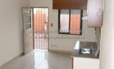 Vivienda Multifamliar (Dos Deptos.) / Valentin Alsina