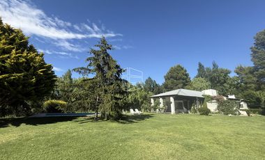 Alquiler Temporario - Casa Quinta con Pileta y Costa de Río - General Roca A001