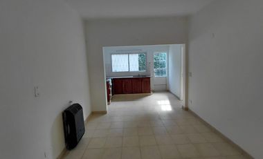 ALQUILER CASA 6 AMBIENTES BURZACO