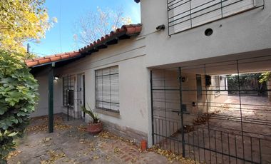 ALQUILER CASA 6 AMBIENTES BURZACO