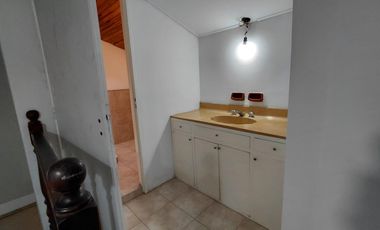ALQUILER CASA 6 AMBIENTES BURZACO