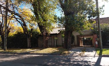 ALQUILER CASA 6 AMBIENTES BURZACO