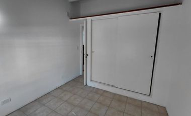 ALQUILER CASA 6 AMBIENTES BURZACO