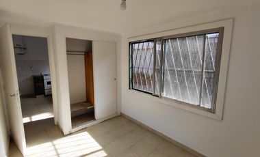 ALQUILER CASA 6 AMBIENTES BURZACO