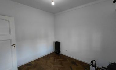 ALQUILER CASA 6 AMBIENTES BURZACO