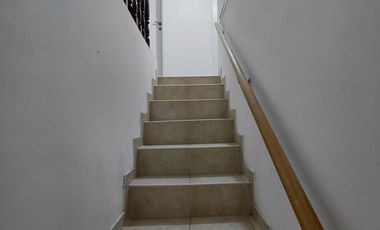 ALQUILER CASA 6 AMBIENTES BURZACO