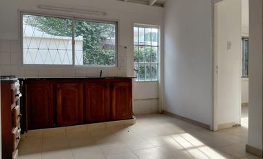 ALQUILER CASA 6 AMBIENTES BURZACO