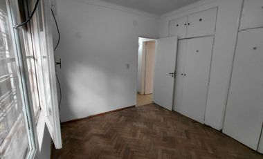 ALQUILER CASA 6 AMBIENTES BURZACO