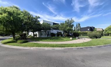 Casa en venta en Buenos Aires Village FINANCIADA
