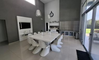 Casa en venta en Buenos Aires Village FINANCIADA