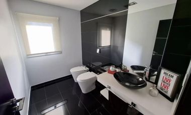 Casa en venta en Buenos Aires Village FINANCIADA