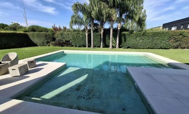 Casa en venta en Buenos Aires Village FINANCIADA