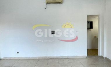 Alquiler de Local 25 M² c/baño en Moron