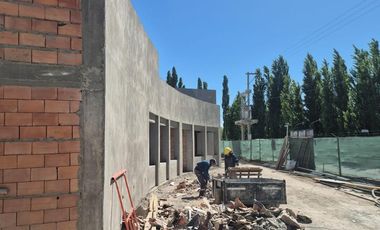 Locales comerciales en La Reserva, Barrio botánico