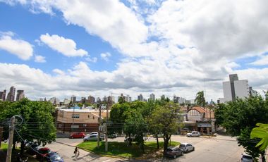 VENTA/ DEPARTAMENTO EXCLUSIVO , DE 3 DORMITORIOS CON EXCELENTE CALIDAD CONSTRUCTIVA. Santa Fe Capital.