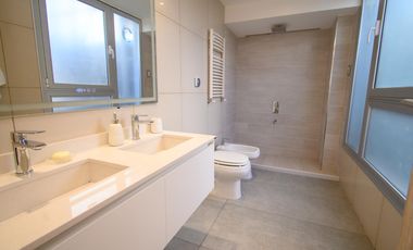 VENTA/ DEPARTAMENTO EXCLUSIVO , DE 3 DORMITORIOS CON EXCELENTE CALIDAD CONSTRUCTIVA. Santa Fe Capital.
