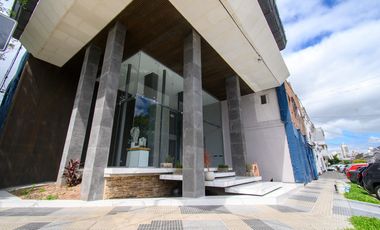 VENTA/ DEPARTAMENTO EXCLUSIVO , DE 3 DORMITORIOS CON EXCELENTE CALIDAD CONSTRUCTIVA. Santa Fe Capital.