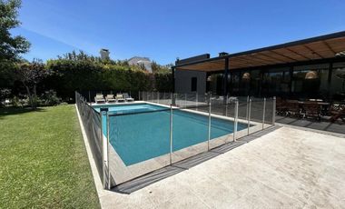 Casa en venta en Buenos Aires Village