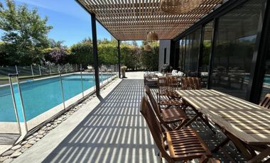 Casa en venta en Buenos Aires Village