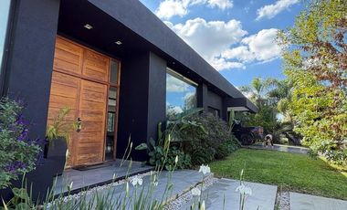 Casa en venta en Buenos Aires Village