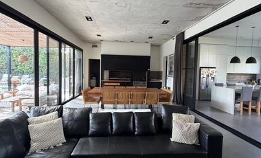 Casa en venta en Buenos Aires Village