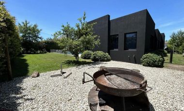 Casa en venta en Buenos Aires Village