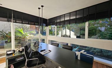 Casa en Palermo Chico con jardín, terraza y cocheras!