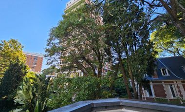 Casa en Palermo Chico con jardín, terraza y cocheras!
