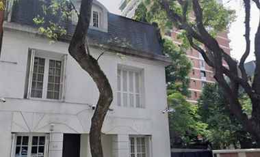 Casa en Palermo Chico con jardín, terraza y cocheras!