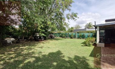 Casa en Bella Vista con quincho vidriado, pileta y posibilidad de ampliación