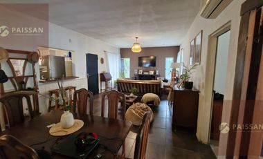 Casa en Bella Vista con quincho vidriado, pileta y posibilidad de ampliación