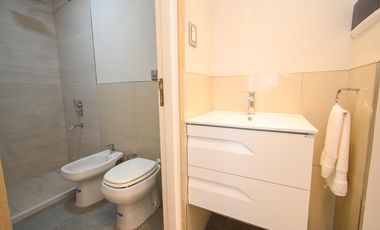 VENTA /DEPARTAMENTO EXCLUSIVO , DE 2 DORMITORIOS CON EXCELENTE CALIDAD CONSTRUCTIVA.