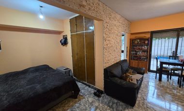 Oportunidad: Monoambiente con Patio en San Martín – Muy Luminoso