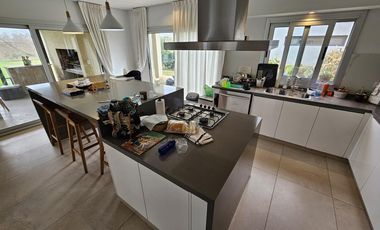 CASA EN VENTA BUENOS AIRES GOLF CLUB / BARRIO CERRADO