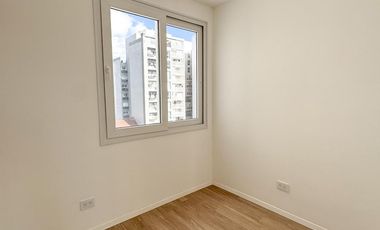 6º C piso 2 amb con escritorio  Av Ayacucho  2213