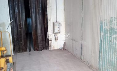 Venta - Dos cámaras de frio zona Cervantes - A008