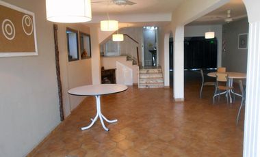Venta Casa C/Local S/L 10x30M² en R. Mejía  Muy Buen Estado A Mts. Av. de Mayo