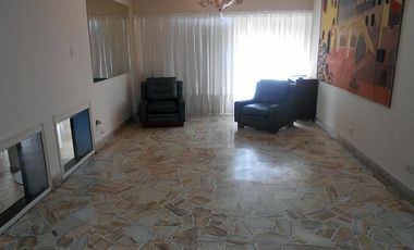 Venta Casa C/Local S/L 10x30M² en R. Mejía  Muy Buen Estado A Mts. Av. de Mayo