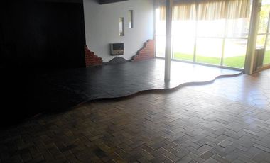 Venta Casa C/Local S/L 10x30M² en R. Mejía  Muy Buen Estado A Mts. Av. de Mayo