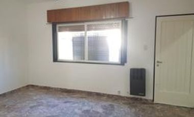 VENTA PH 3 AMBIENTES CON TERRAZA Y COCHERA EN RAMOS MEJÍA