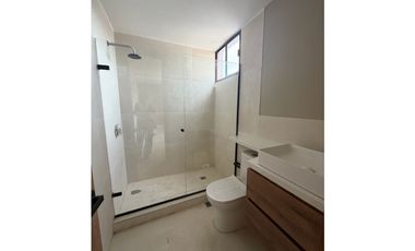APARTAMENTO REMODELADO TOTALMENTE EN ARRIENDO EN ALTO PRADO