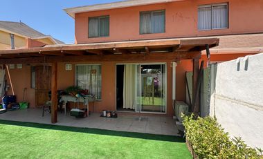 Hermosa casa en Condominio Valle Generoso, Pudahuel