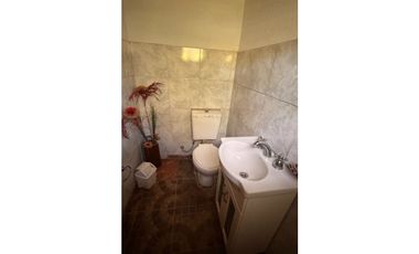 VENTA 3 DEPTOS + Casa 5 hab | BARRIO LA QUEBRADA – PASO DEL REY